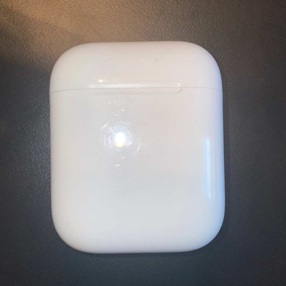 Apple EarPods. Previously used.